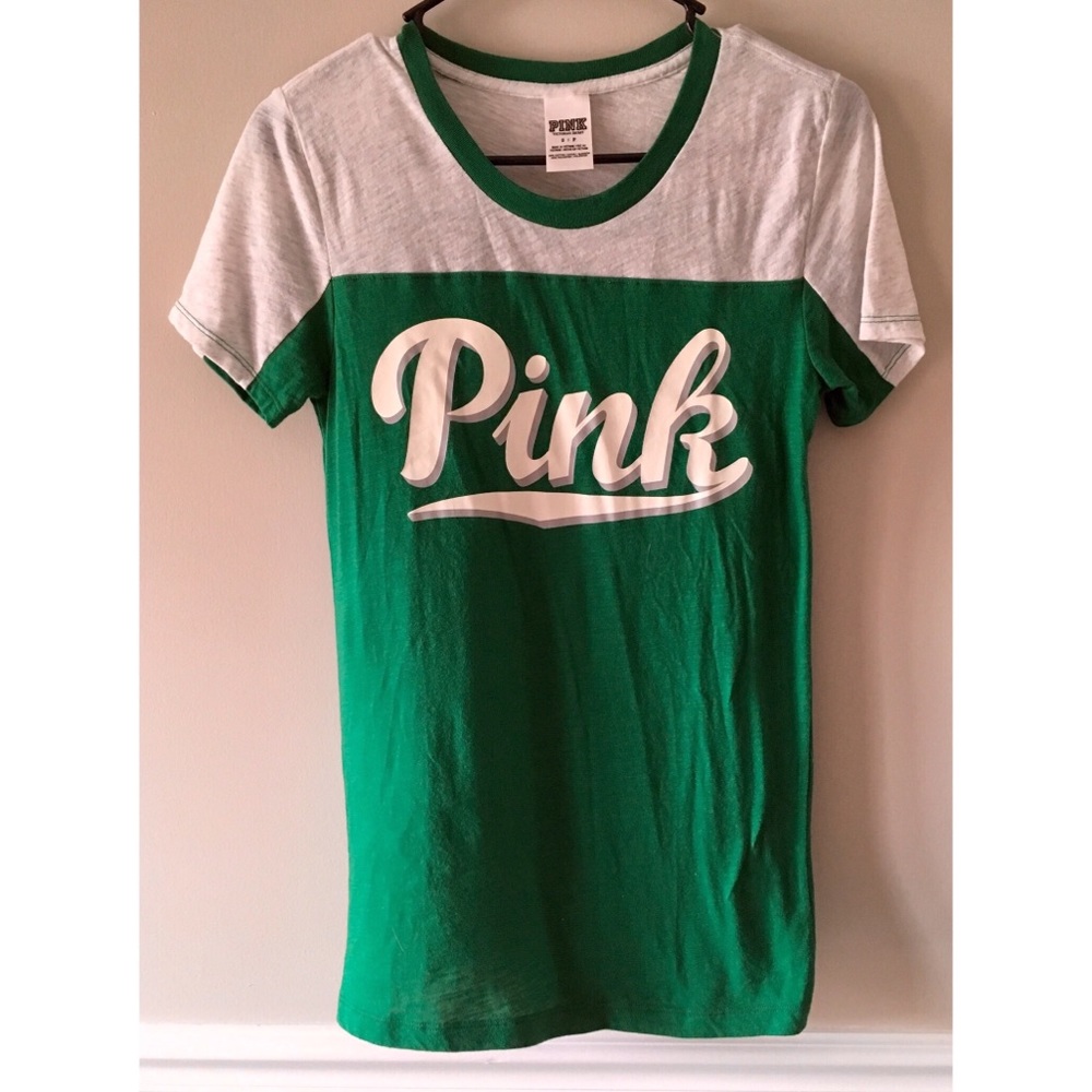 PINK Victoria’s Secret Gray & White Tshirt, Small